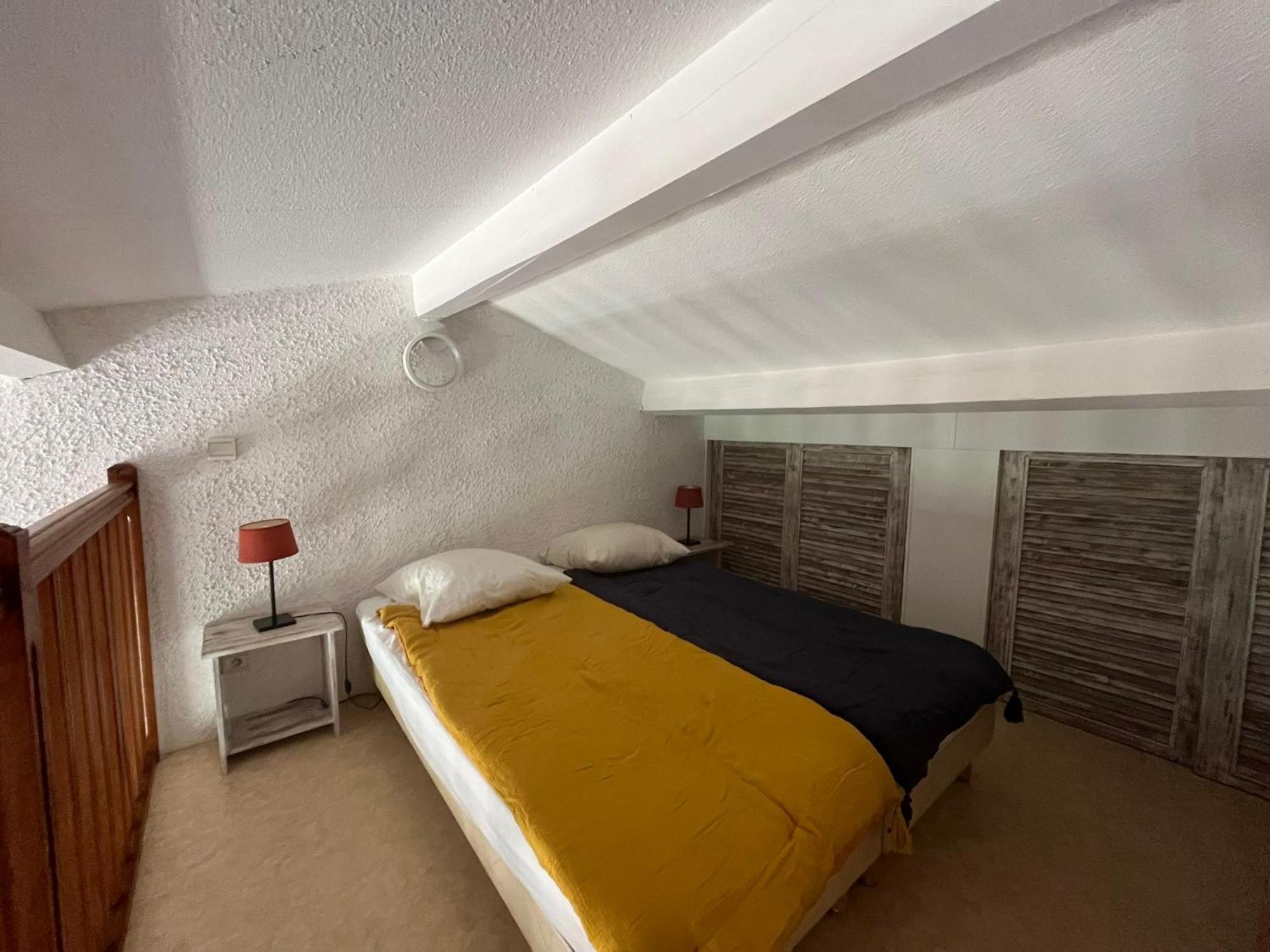 Superbe Duplex 35M2 Vue Mer Avec Piscine Bormes-les-Mimosas Buitenkant foto