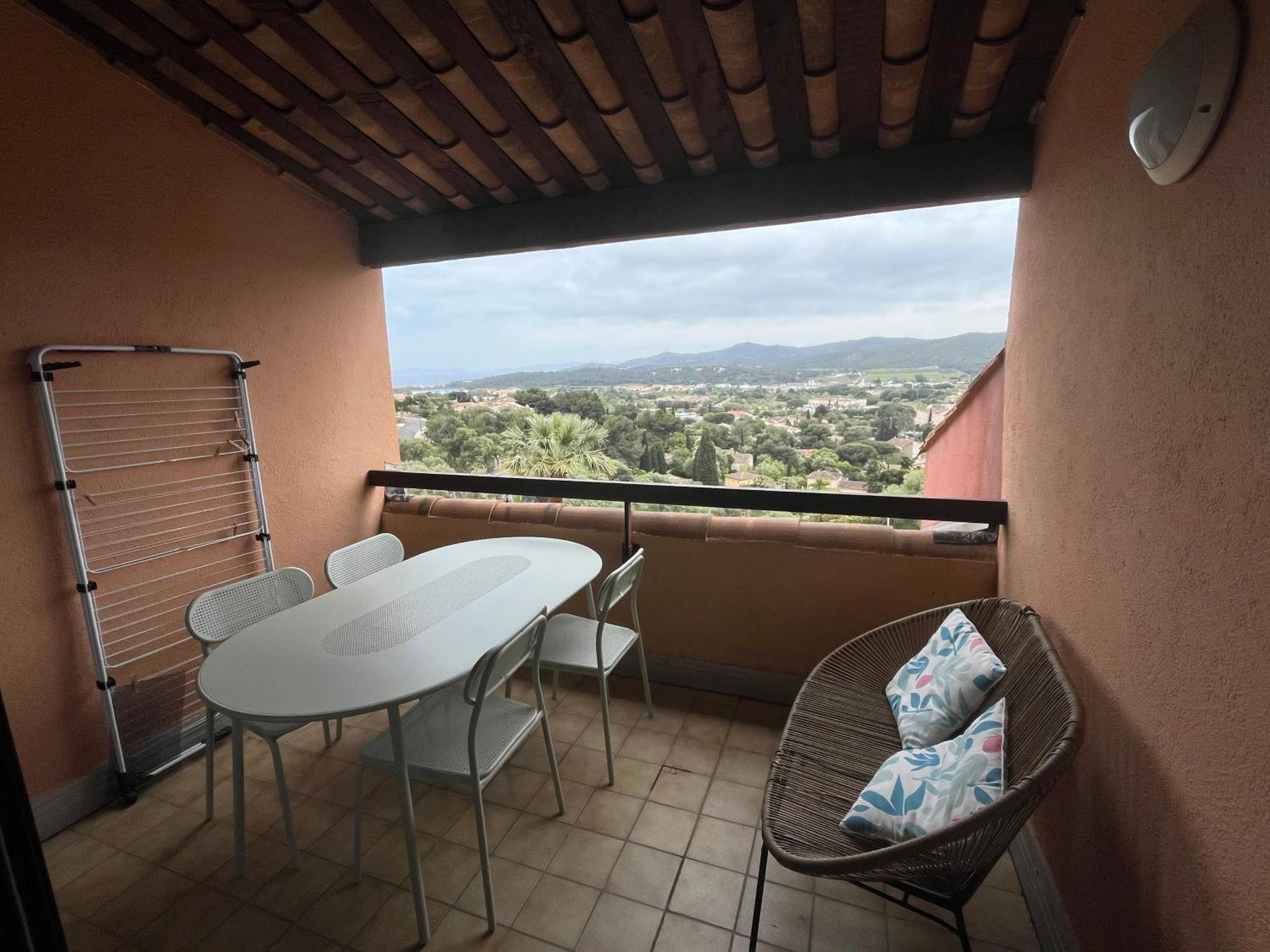 Superbe Duplex 35M2 Vue Mer Avec Piscine Bormes-les-Mimosas Buitenkant foto